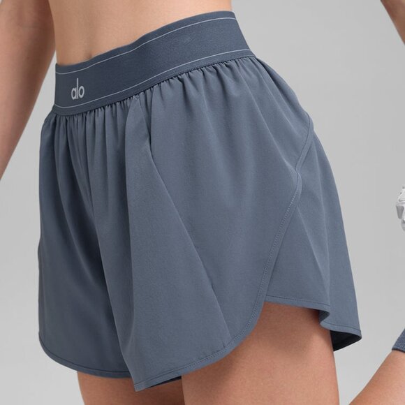 Alo Yoga Match Point Short Bluestone - Picture 4 of 4